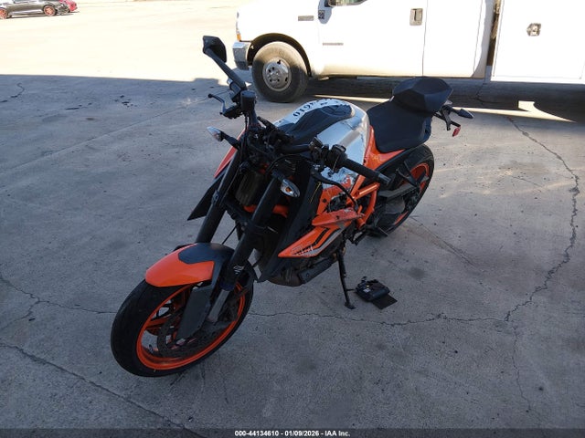 2022 KTM 1290 VBKV39405NM952549 Photo 1