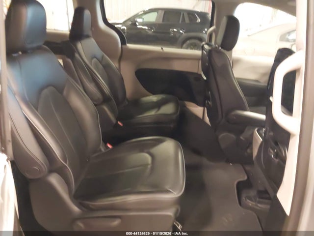 2020 CHRYSLER PACIFICA HYBRID 2C4RC1N71LR287742 Photo 7
