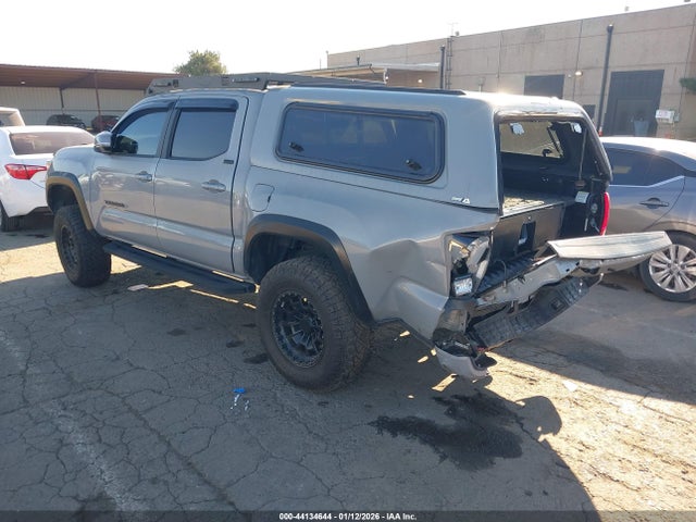 5TFCZ5AN1MX244893 Toyota Tacoma Sr5 V6