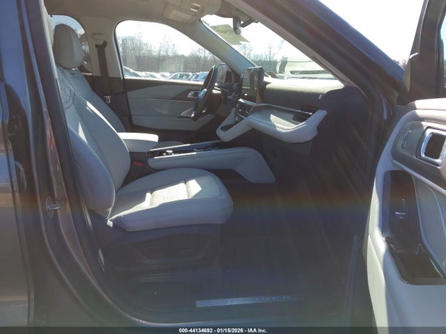 1FMWK8HC4SGA10960 Ford Explorer Platinum