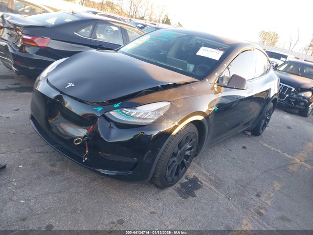 2022 TESLA MODEL Y 7SAYGDEEXNF321503 Photo 1