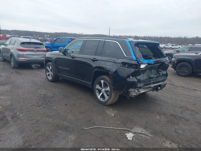 2024 JEEP GRAND CHEROKEE 4XE 1C4RJYB64RC106807 Photo 2