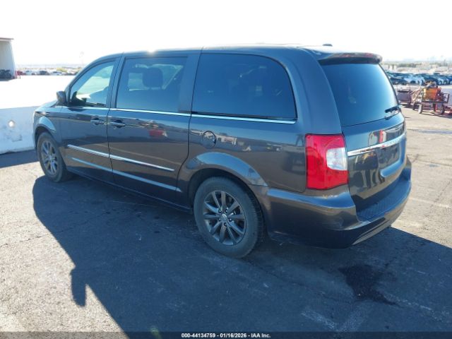 2015 CHRYSLER TOWN & COUNTRY 2C4RC1HG2FR627884 Photo 2