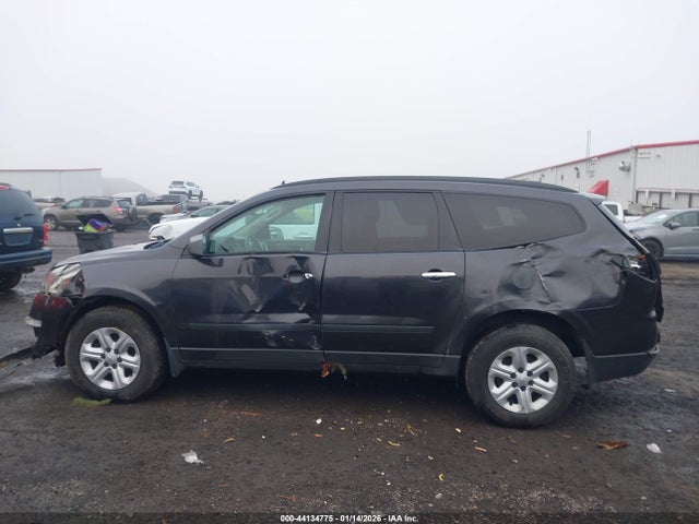 1GNKVFED4HJ106585 Chevrolet Traverse Ls