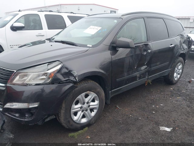 1GNKVFED4HJ106585 Chevrolet Traverse Ls