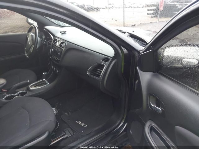 2013 CHRYSLER 200 1C3CCBBGXDN659971 Photo 4
