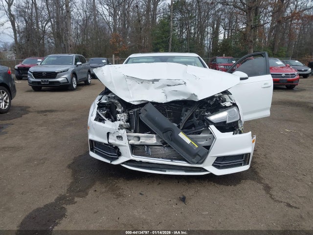 Продаж на аукціоні авто 2018 Audi A4 2.0t Tech Ultra Premium/2.0t Ultra Premium, vin: WAUKMAF40JN000689, номер лоту: 44134797
