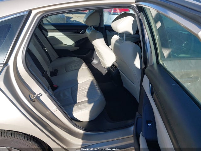 Продажа на аукционе авто 2018 Honda Accord Ex-l 2.0t, vin: 1HGCV2F68JA040121, номер лота: 44134818