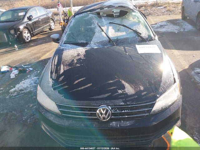 3VW2K7AJ0FM253857 Volkswagen Jetta 2.0l S