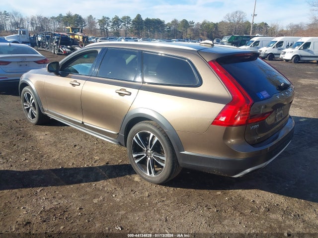 Aukcja sprzedaży 2018 Volvo V90 Cross Country T5, vin: YV4102NK2J1021497, numer aukcji: 44134829