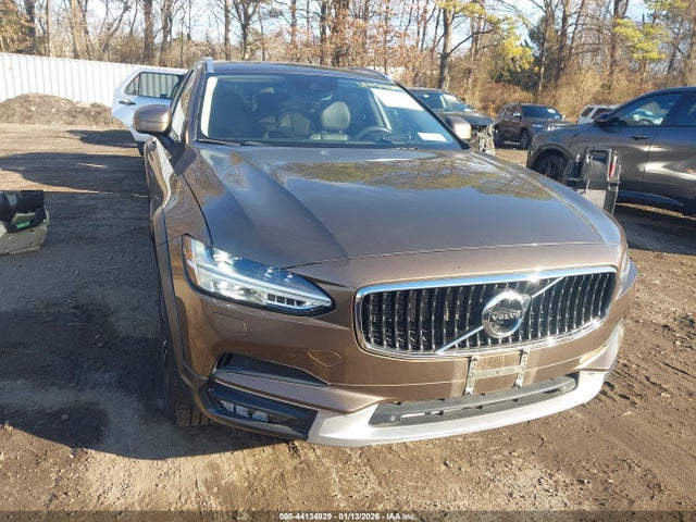 Aukcja sprzedaży 2018 Volvo V90 Cross Country T5, vin: YV4102NK2J1021497, numer aukcji: 44134829