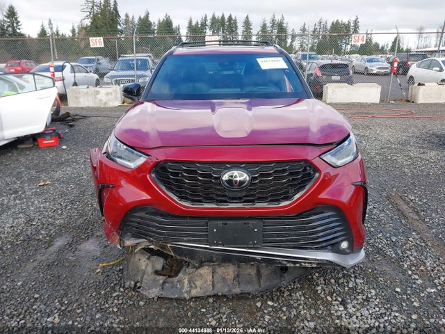 5TDLZRBH8NS183968 Toyota Highlander Xse