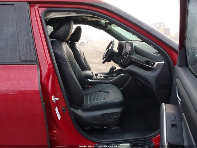 5TDLZRBH8NS183968 Toyota Highlander Xse