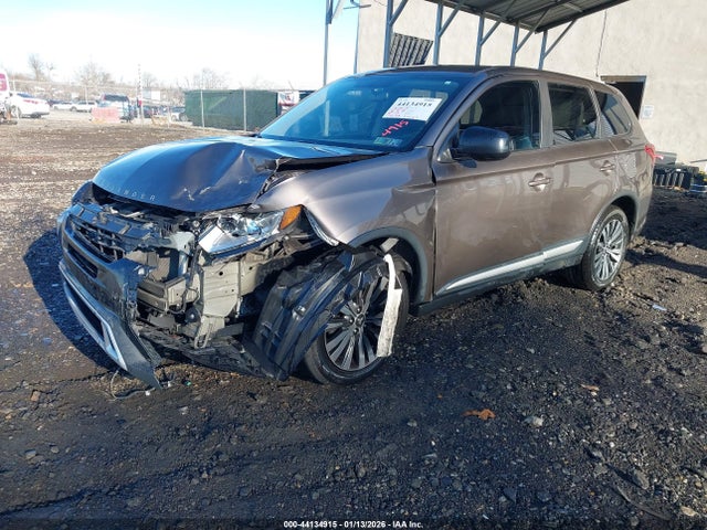 2019 MITSUBISHI OUTLANDER JA4AD2A38KZ053065 Photo 1