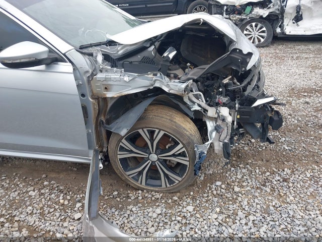44134951 :رقم المزاد ، 1VWSA7A34MC007977 vin ، 2021 Volkswagen Passat 2.0t Se مزاد بيع