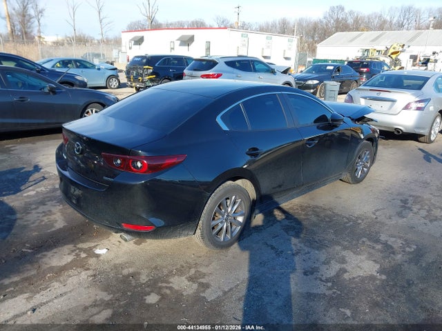 2024 MAZDA MAZDA3 3MZBPAAM0RM405312 Photo 3