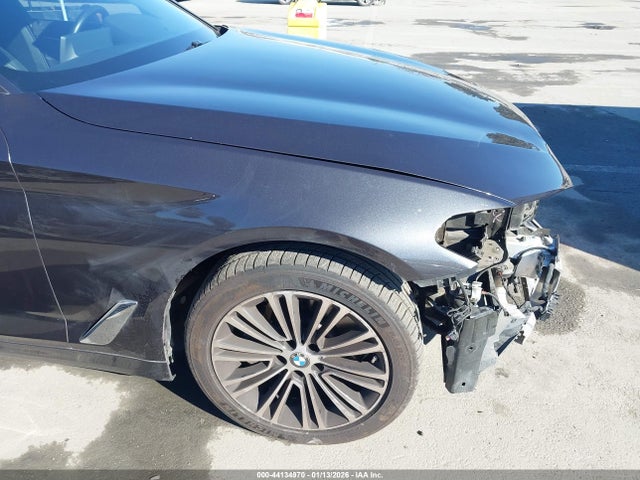 WBAJR7C03LWW60854 BMW 530i Xdrive