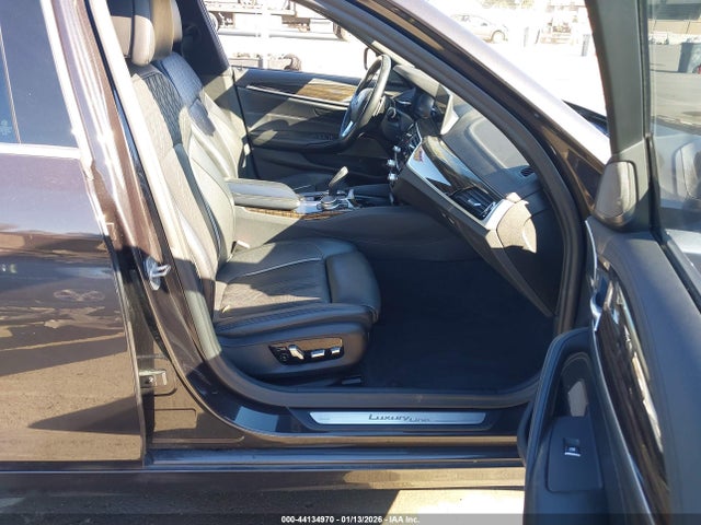 WBAJR7C03LWW60854 BMW 530i Xdrive