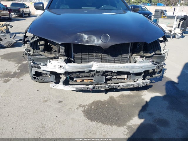 WBAJR7C03LWW60854 BMW 530i Xdrive