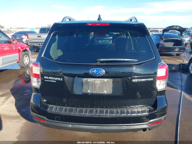 Subaru Forester 2.5i Touring 2018 JF2SJAWC8JH435673 Image 17