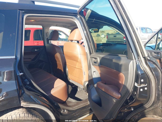 Subaru Forester 2.5i Touring 2018 JF2SJAWC8JH435673 Image 8