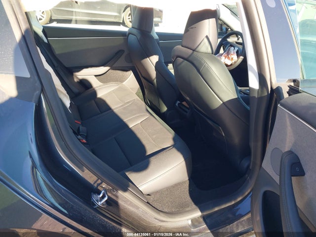 Продаж на аукціоні авто 2025 Tesla Model 3, vin: 5YJ3E1EA9SF999549, номер лоту: 44135061