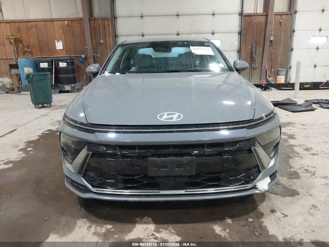2025 Hyundai Sonata Sel მანქანა იყიდება აუქციონზე, vin: KMHL64JA6SA431851, აუქციონის ნომერი: 44135114