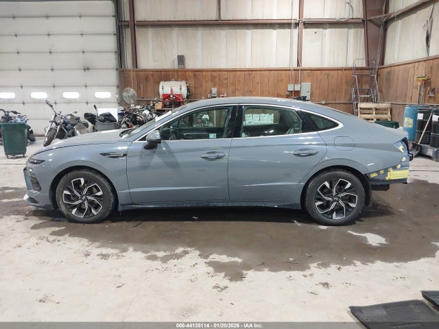 2025 Hyundai Sonata Sel მანქანა იყიდება აუქციონზე, vin: KMHL64JA6SA431851, აუქციონის ნომერი: 44135114