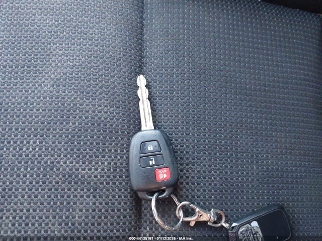 Toyota Rav4 Xle 2017 2T3RFREV6HW549403 Image 11