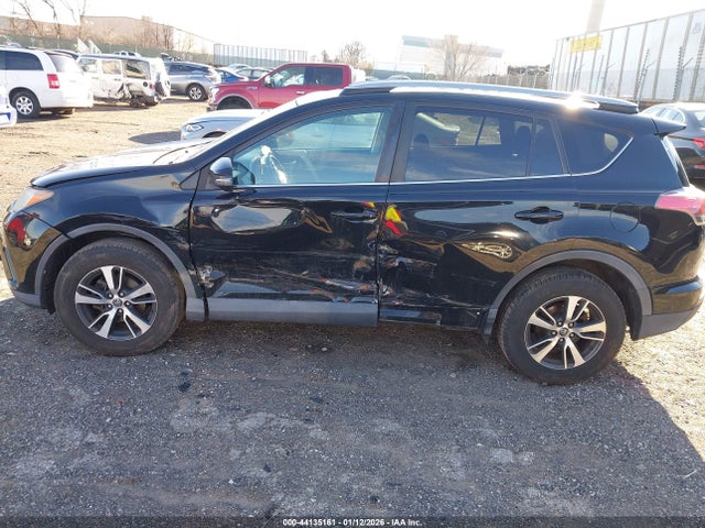 Toyota Rav4 Xle 2017 2T3RFREV6HW549403 Image 14