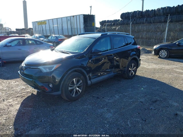 Toyota Rav4 Xle 2017 2T3RFREV6HW549403 Image 2