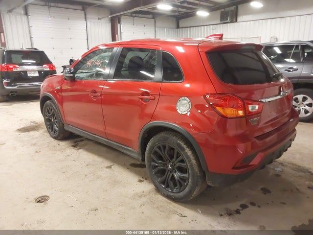 2018 MITSUBISHI OUTLANDER SPORT JA4AR3AU9JZ025113 Photo 2