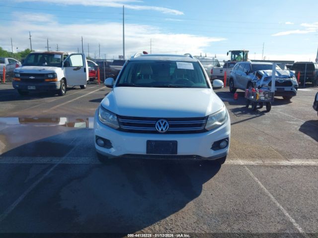2015 VOLKSWAGEN TIGUAN WVGAV7AX3FW605755 Photo 5