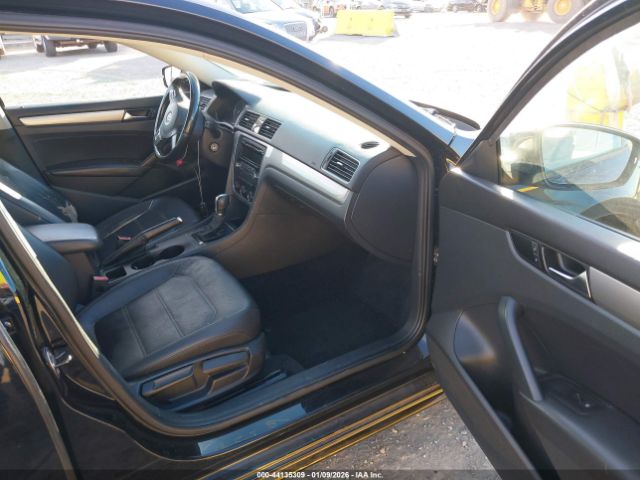 2015 VOLKSWAGEN PASSAT 1VWAT7A35FC013148 Photo 4