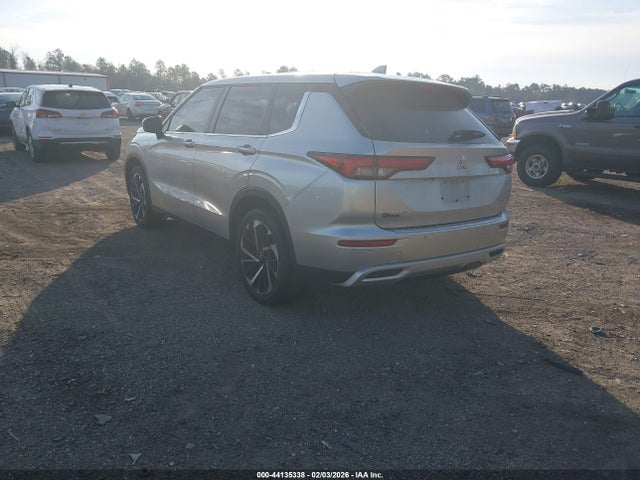 2022 MITSUBISHI OUTLANDER JA4J4UA88NZ048086 Photo 2