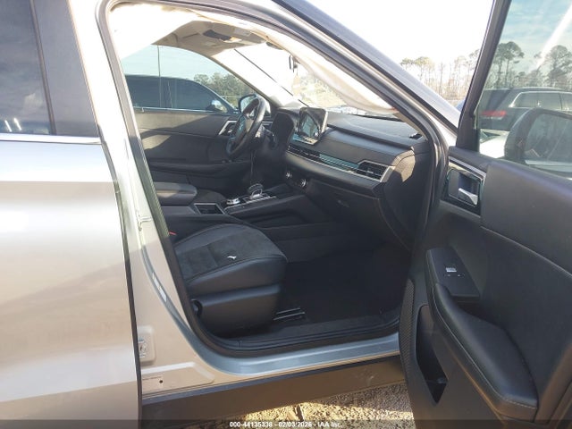 2022 MITSUBISHI OUTLANDER JA4J4UA88NZ048086 Photo 4