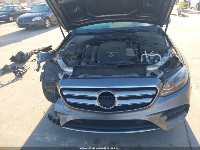 WDDZF4JB1JA380142 Mercedes-Benz E 300