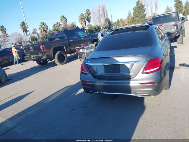 WDDZF4JB1JA380142 Mercedes-Benz E 300
