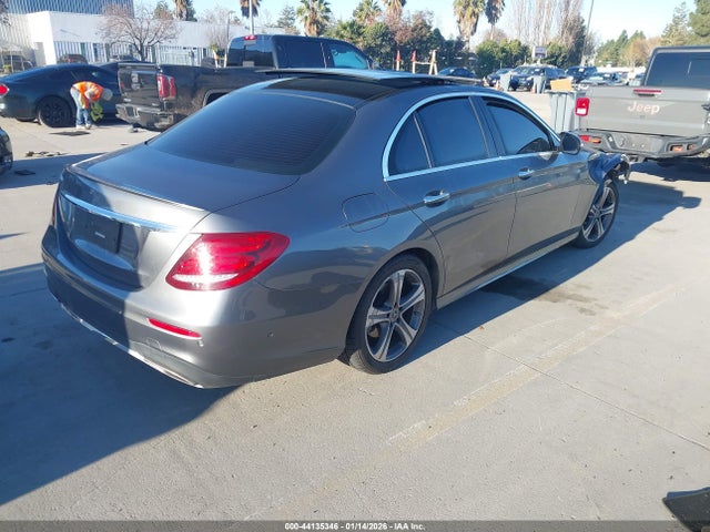 WDDZF4JB1JA380142 Mercedes-Benz E 300