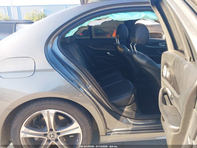 WDDZF4JB1JA380142 Mercedes-Benz E 300