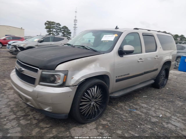 44135349 :رقم المزاد ، 3GNFC16007G182861 vin ، 2007 Chevrolet Suburban 1500 Lt مزاد بيع