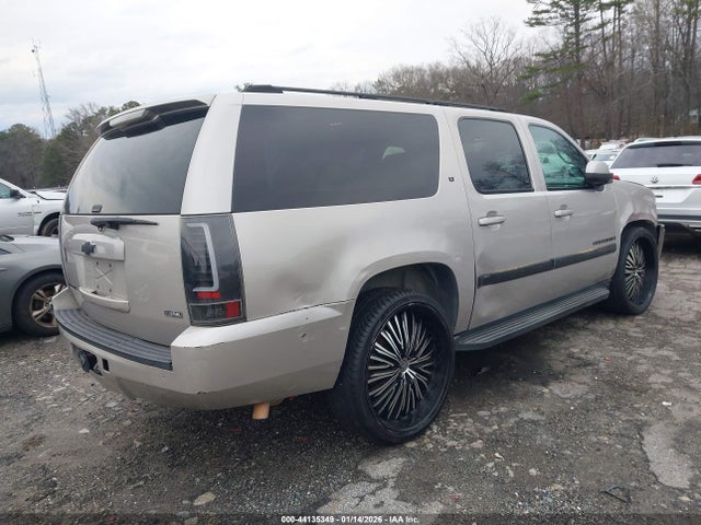 44135349 :رقم المزاد ، 3GNFC16007G182861 vin ، 2007 Chevrolet Suburban 1500 Lt مزاد بيع