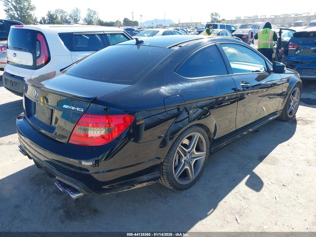 2014 MERCEDES-BENZ C 63 AMG WDDGJ7HBXEG322336 Photo 3