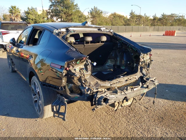 KNAE15LA2L6075320 KIA Stinger Gt-line