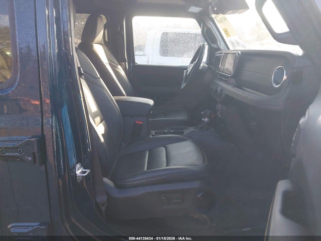 1C4PJXENXSW517301 Jeep Wrangler 4-door Sahara 4x4