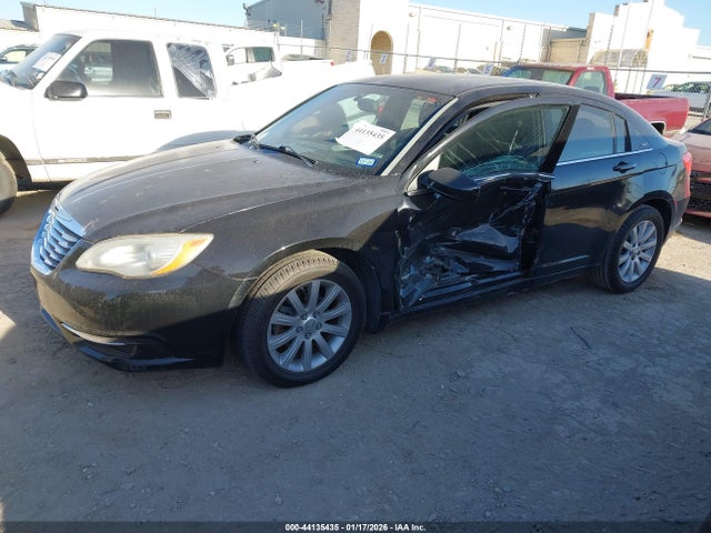 1C3CCBBB5EN107610 Chrysler 200 Touring