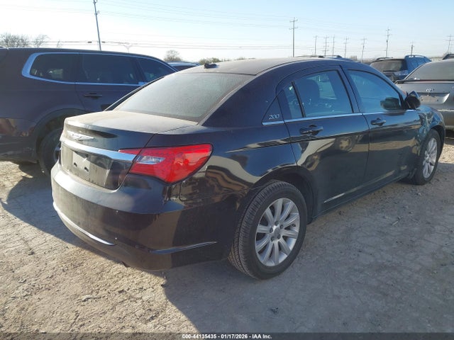 1C3CCBBB5EN107610 Chrysler 200 Touring