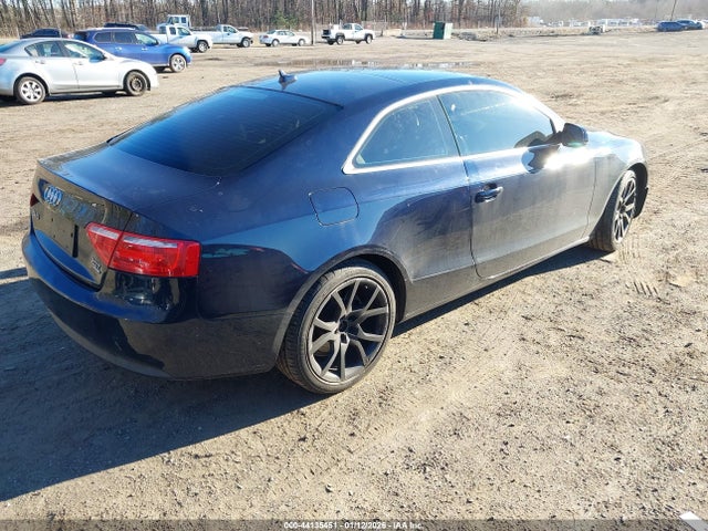 2011 AUDI A5 WAUCFAFR4BA047050 Photo 3