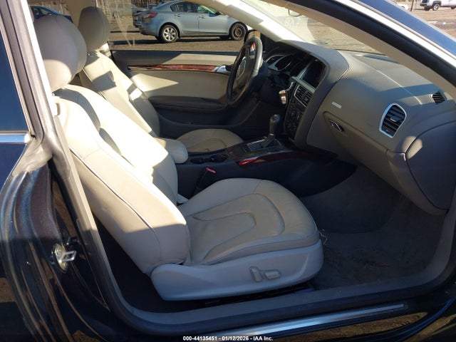 2011 AUDI A5 WAUCFAFR4BA047050 Photo 4