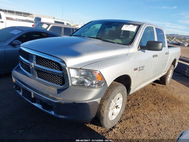 1C6RR7ST7HS870977 RAM 1500 Tradesman 4x4 6&#039;4 Box